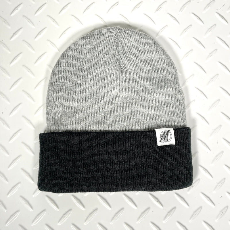 Meseroll Two-Tone M Label Beanie