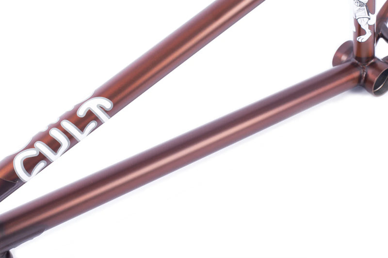 Cult Dak Pat Freyne Frame
