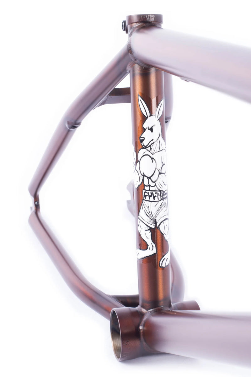 Cult Dak Pat Freyne Frame