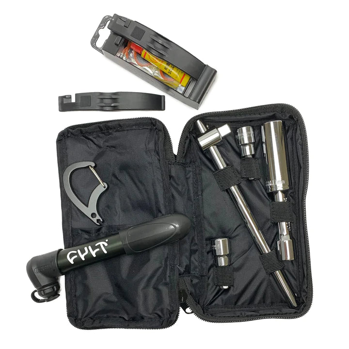 CULT Deluxe Tool Kit